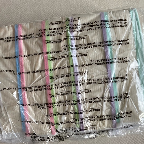 NWT Exclusive - Disney Stitch Shoppe Princess Books Volume 2 Crossbody Bag - Picture 13 of 13